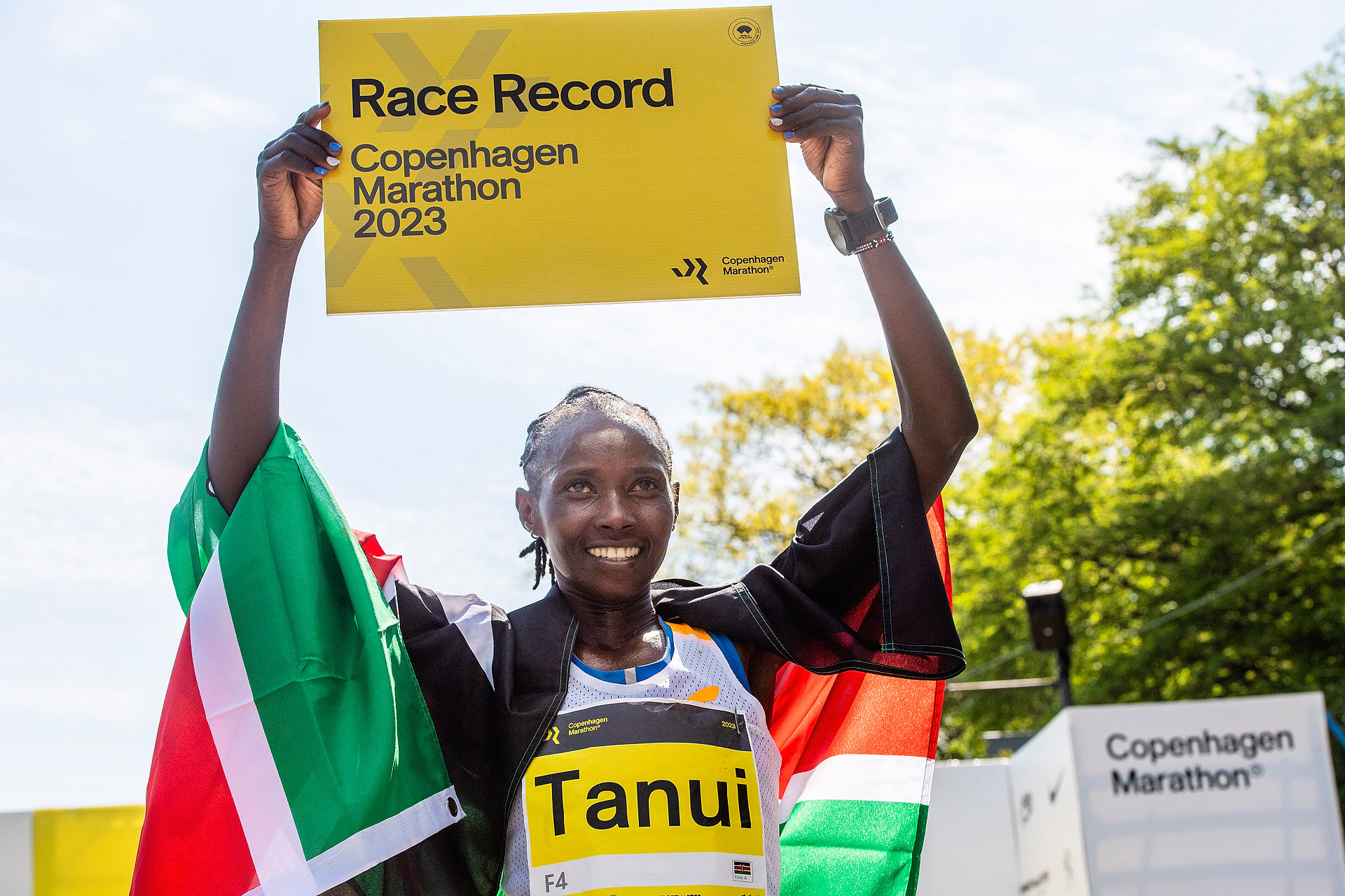 Maraton_rekord_kvinner_Tanui_nedskalert.jpg